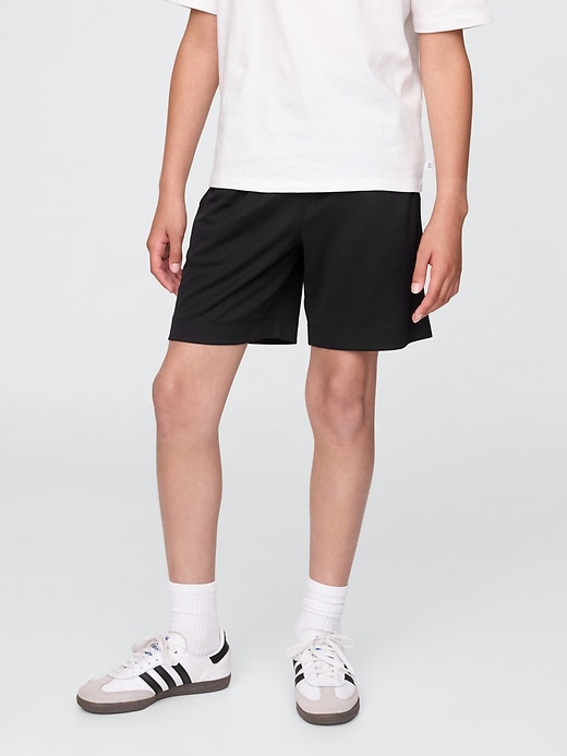 Image number 4 showing, Kids GapFit 6" Recycled Mesh Easy Shorts