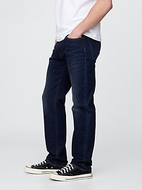 Straight Jeans in GapFlex