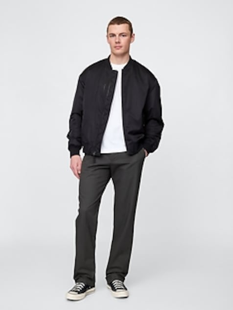Modern Khakis in Relaxed Fit