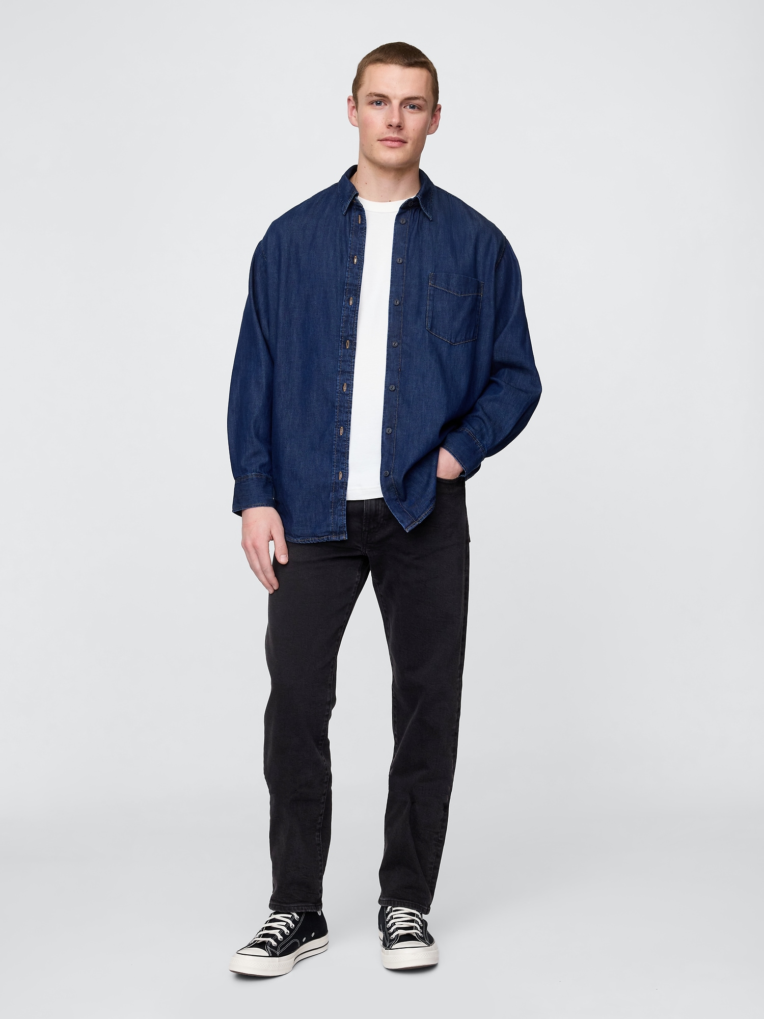 Straight Jeans