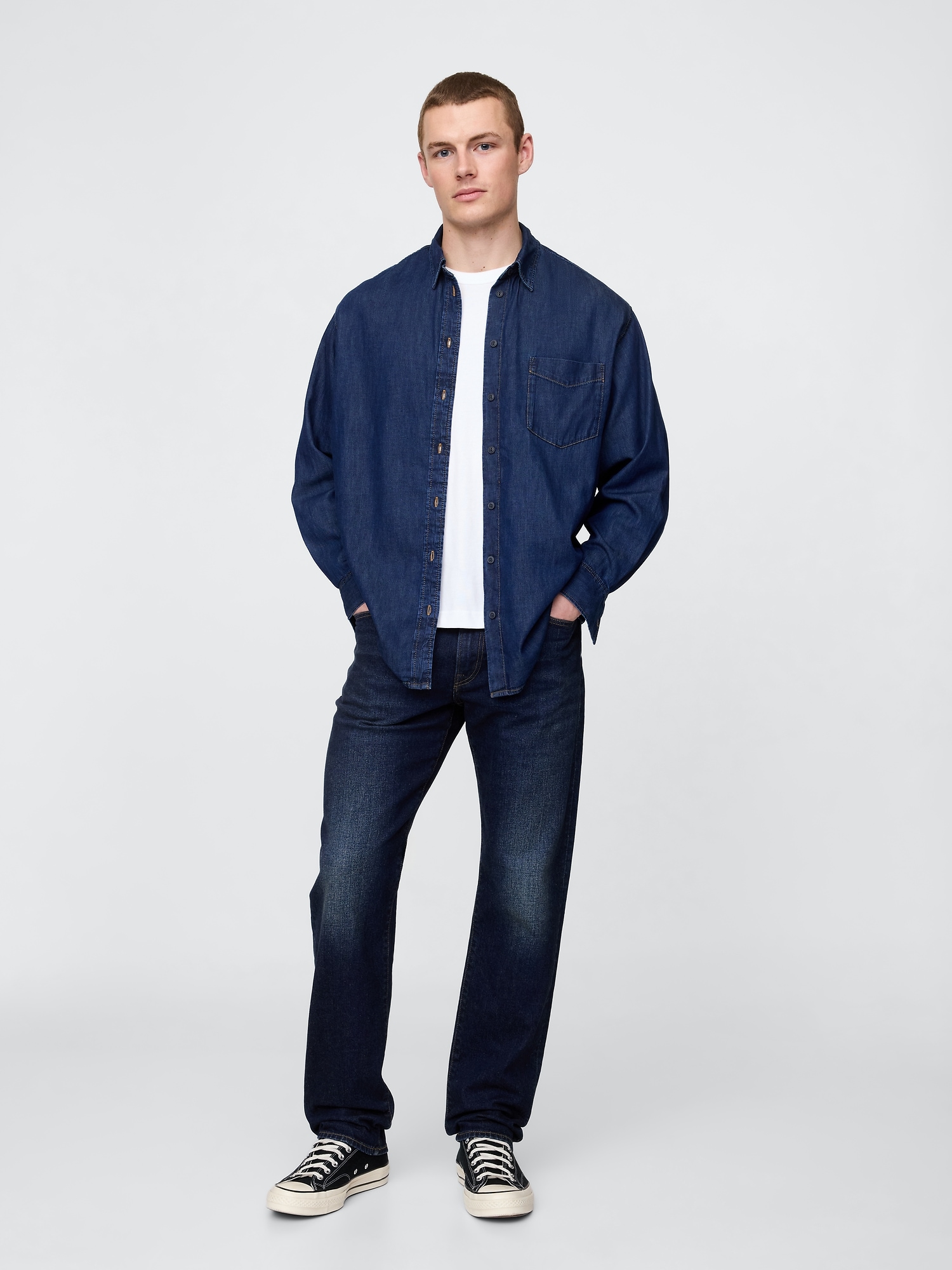 Straight Jeans