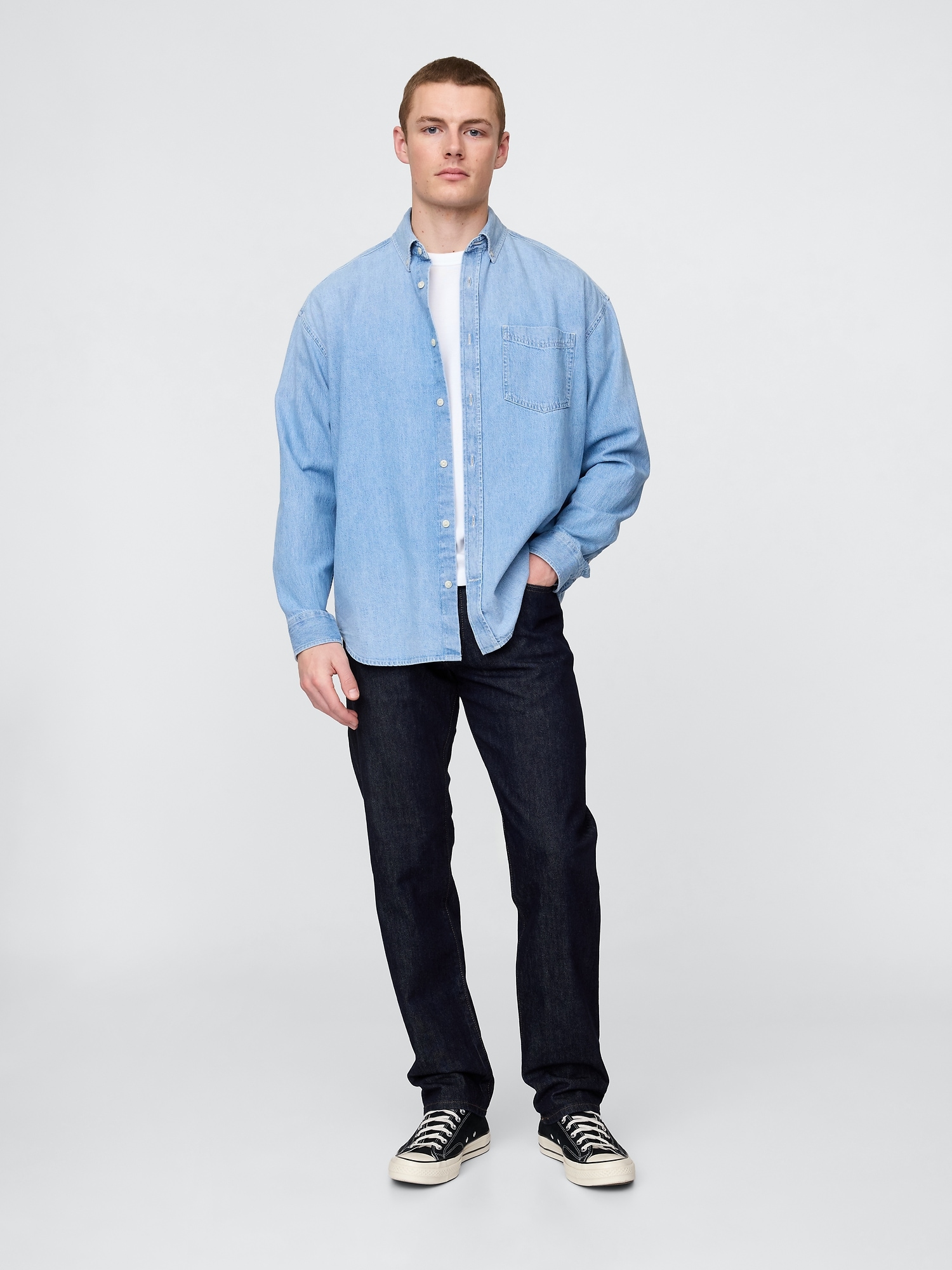 Straight Jeans