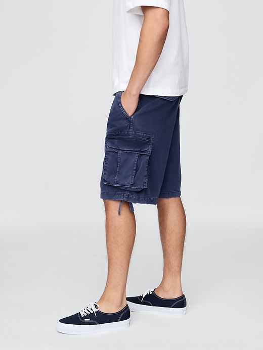 Image number 3 showing, Twill Cargo Baggy Shorts
