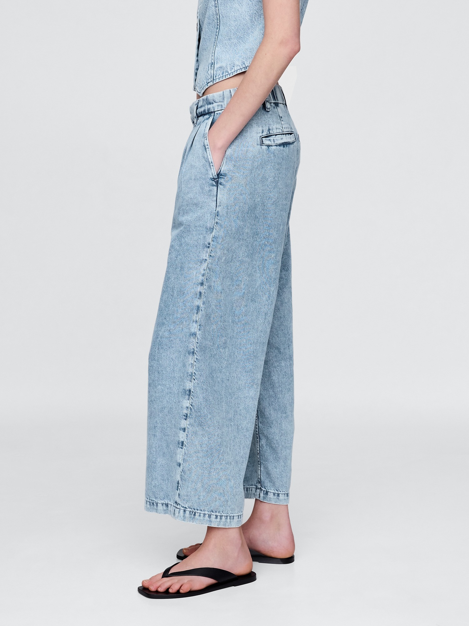 Женские джинсы Gap 365 High Rise UltraSoft Denim Pleated Ankle Trousers — фото 3