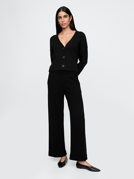Image number 5 showing, 100% Cotton Cropped V-Neck Cardigan