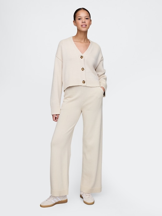 Image number 5 showing, 100% Cotton Cropped V-Neck Cardigan
