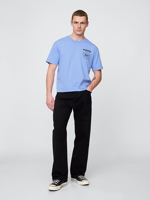 Image number 3 showing, Heavyweight Cropped Ramones Graphic T-Shirt