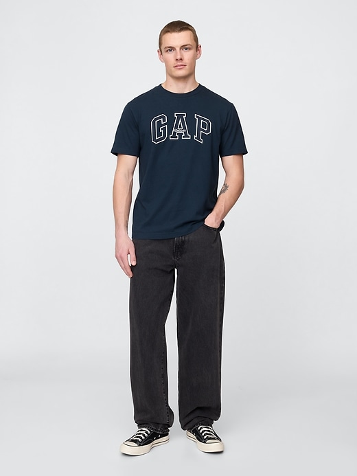 Image number 2 showing, Gap Arch Logo T-Shirt