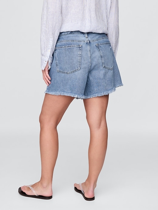 Image number 7 showing, 4" Mid Rise UltraSoft Relaxed Cutoff Shorts