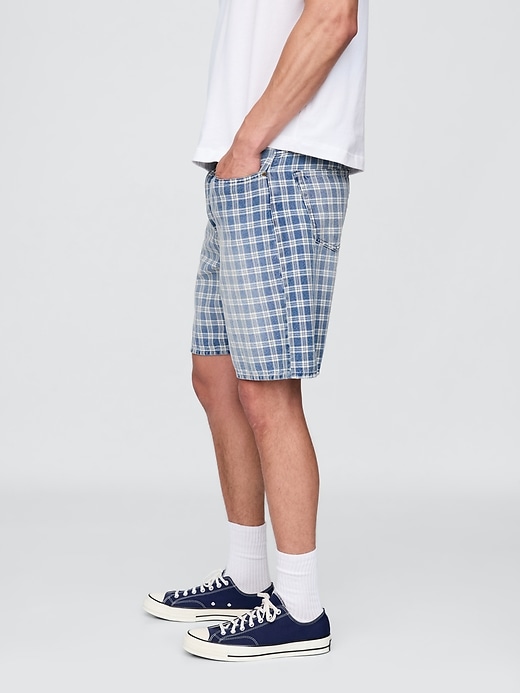 Image number 3 showing, '90s Loose Denim Plaid Shorts