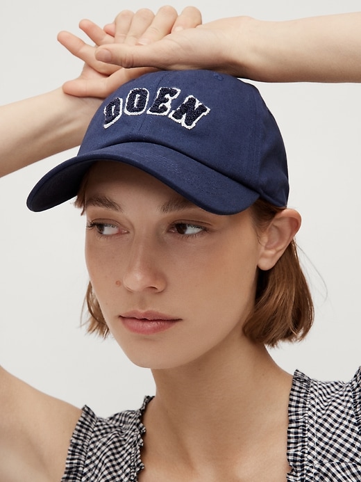 4 of 8 showing, with the color Navy blue of product Gap × DÔEN Organic Cotton Logo Baseball Hat
