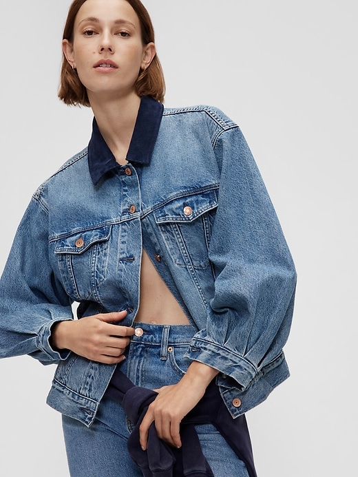 7 of 8 showing, with the color Washed medium blue of product Gap × DÔEN Oversized Icon Denim Jacket
