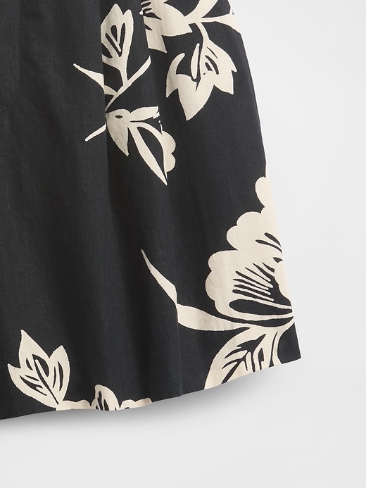 Image number 7 showing, 365 High Rise Linen-Blend Shorts
