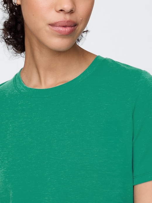 Image number 5 showing, GapFit Breathe T-Shirt