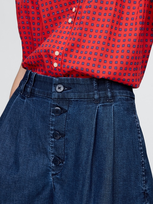 Image number 6 showing, Gap × DÔEN High Rise Pleated Denim Trouser Shorts