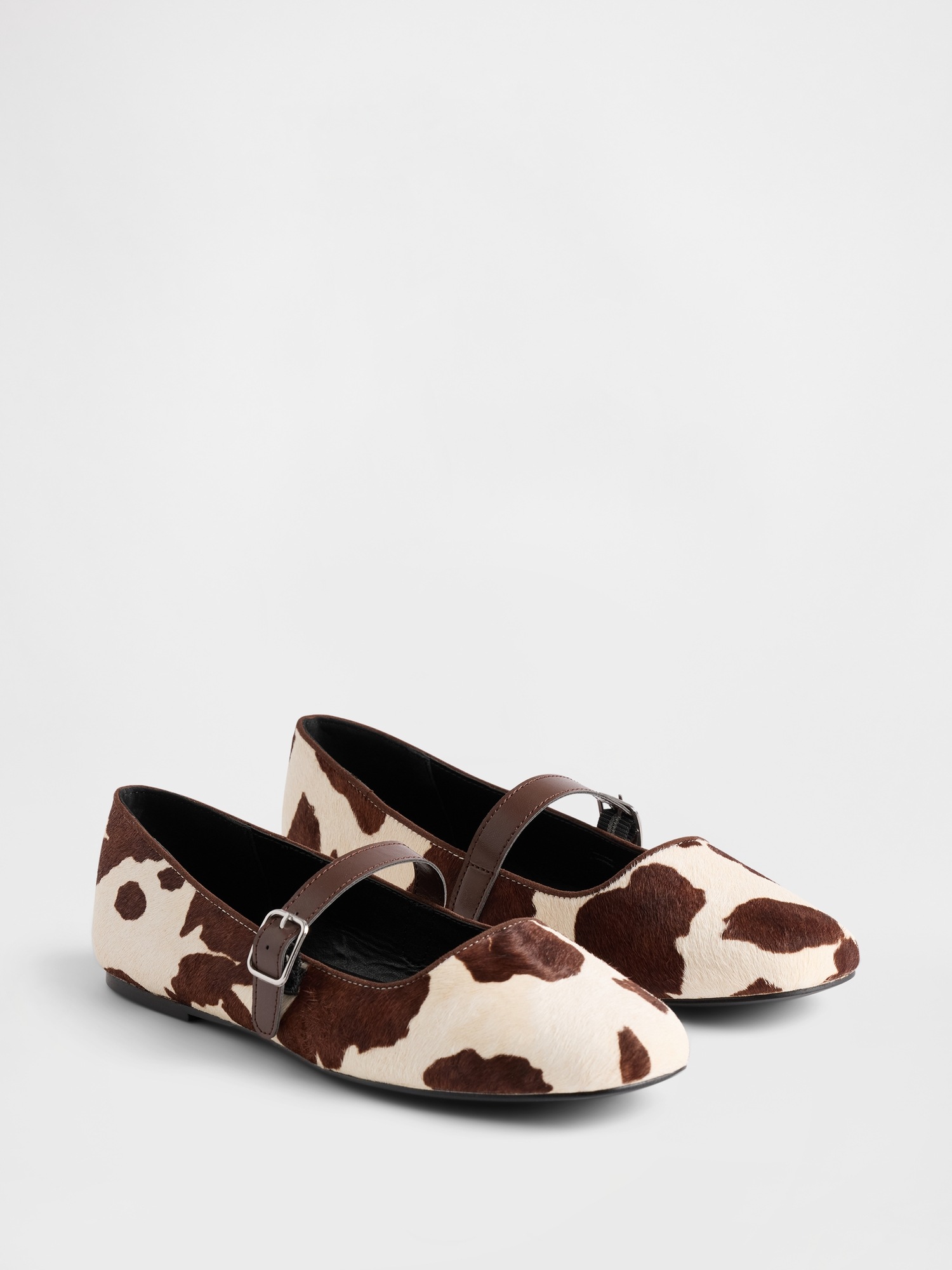 Женские балетки Gap Cow Print Calf Hair Ballet Flats, цвет: С принтом — фото 2