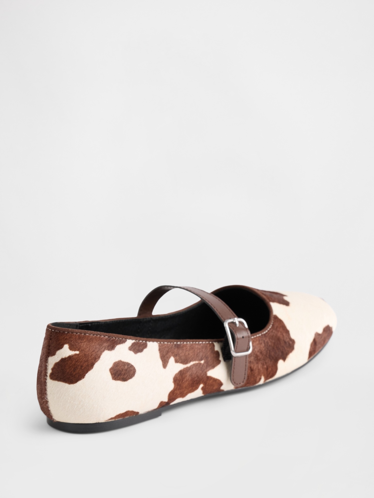 Женские балетки Gap Cow Print Calf Hair Ballet Flats, цвет: С принтом — фото 4