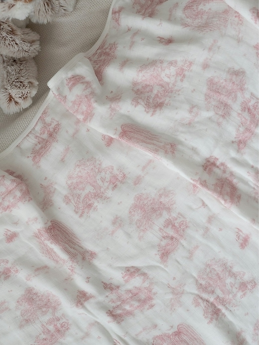 Image number 10 showing, The Gilded Bird Spring Toile Bamboo Baby Blanket