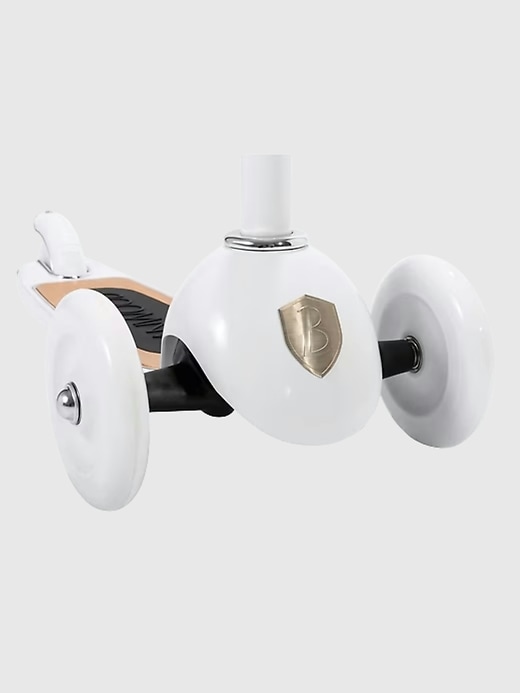 Image number 2 showing, Scooter