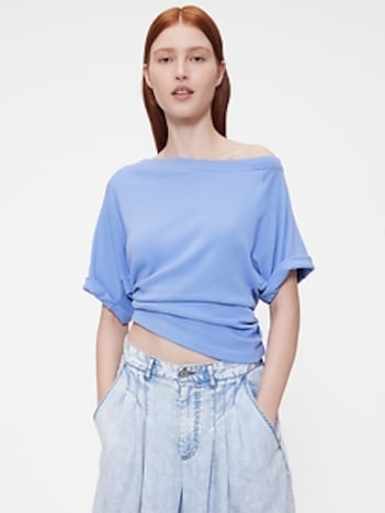 GapStudio Modern Off-Shoulder Top