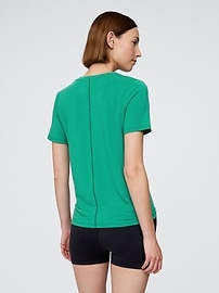 GapFit Breathe T-Shirt