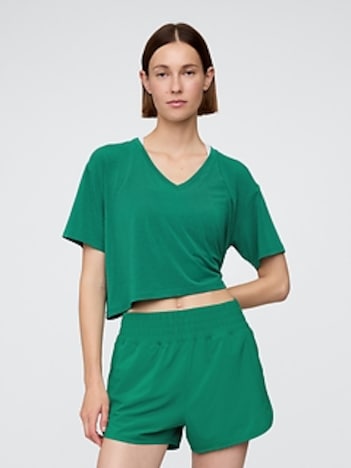 GapFit Breathe V-Neck Crop T-Shirt