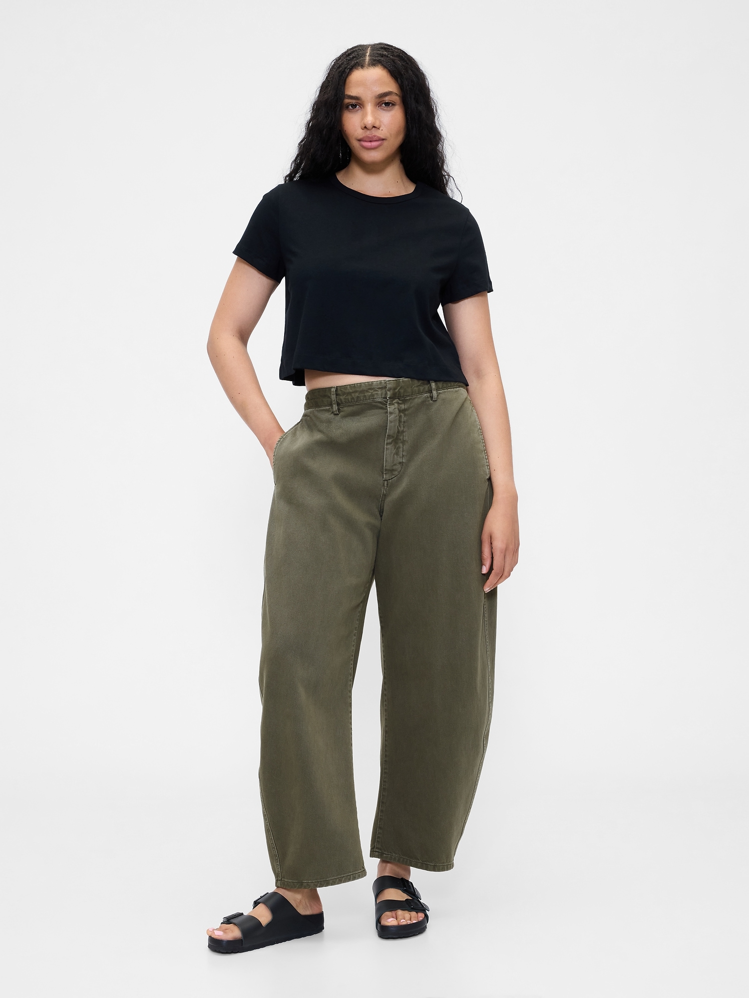 Женские брюки Gap Mid Rise Twill Barrel, цвет: Чёрный мох зелёный — фото 4