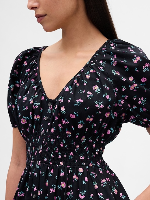 Image number 4 showing, Puff-Sleeve Midi Dress