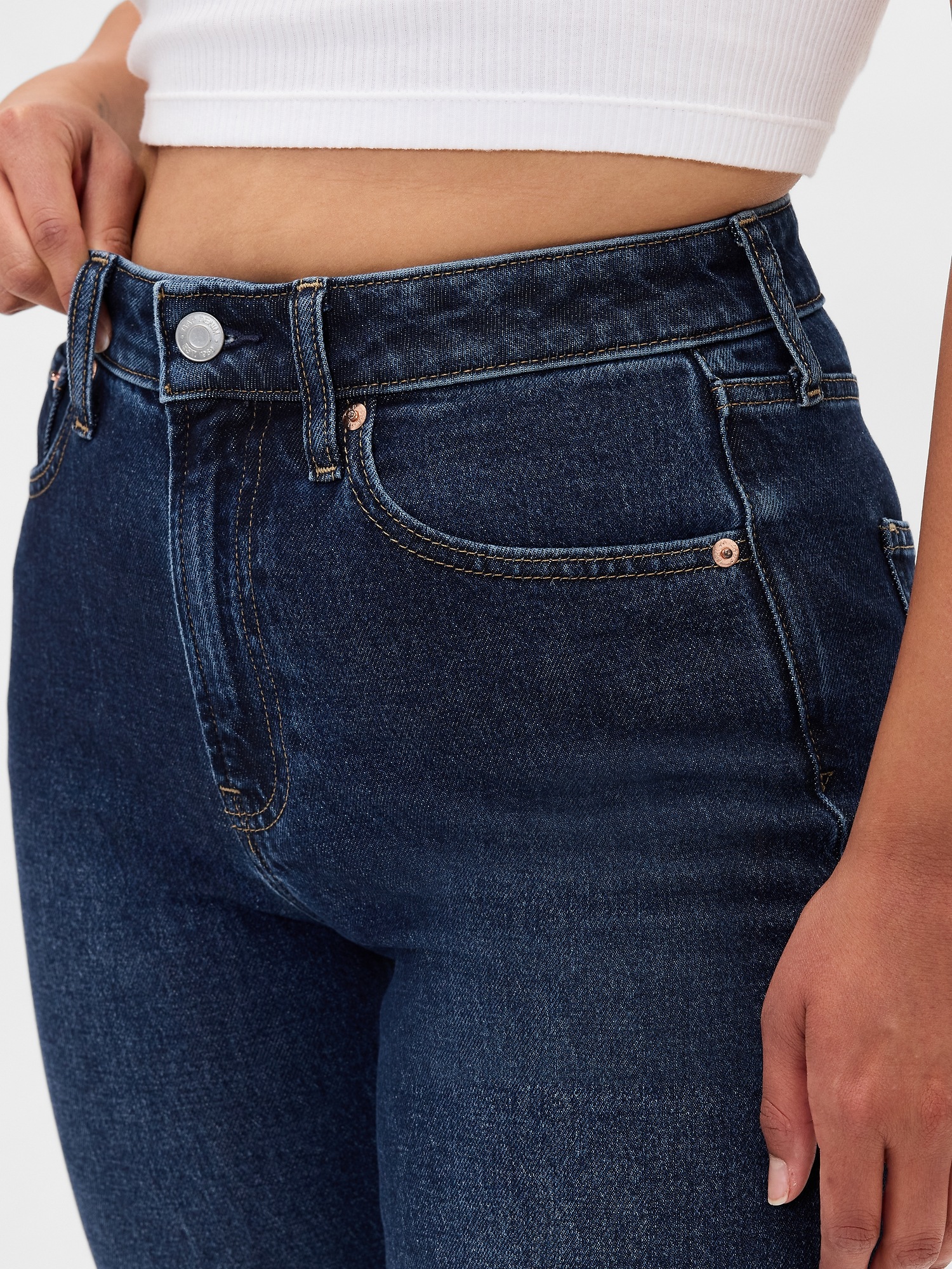 Женские джинсы Gap Curvy High Rise '90s Slim Straight Jeans — фото 7