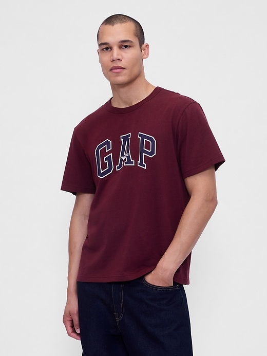 Image number 1 showing, Gap Arch Logo T-Shirt