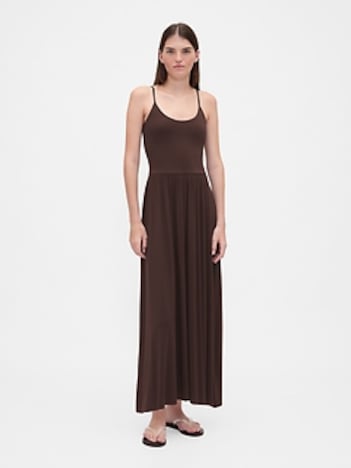 Scoop Neck Maxi Dress