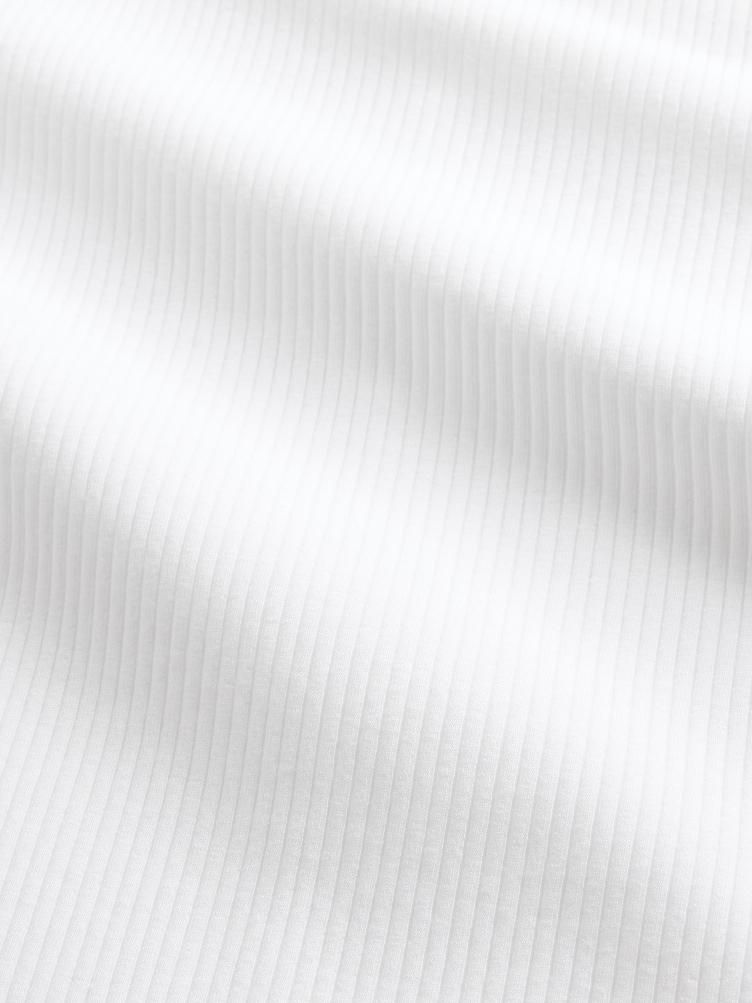 Женская футболка Gap Modern Compact Rib Crop T-Shirt, цвет: Белый — фото 4