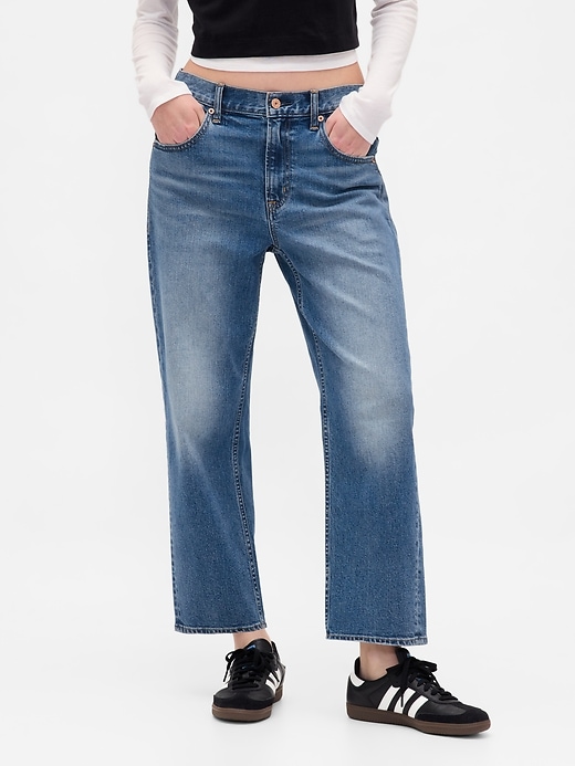 Image number 2 showing, Mid Rise Relaxed Crop Jeans