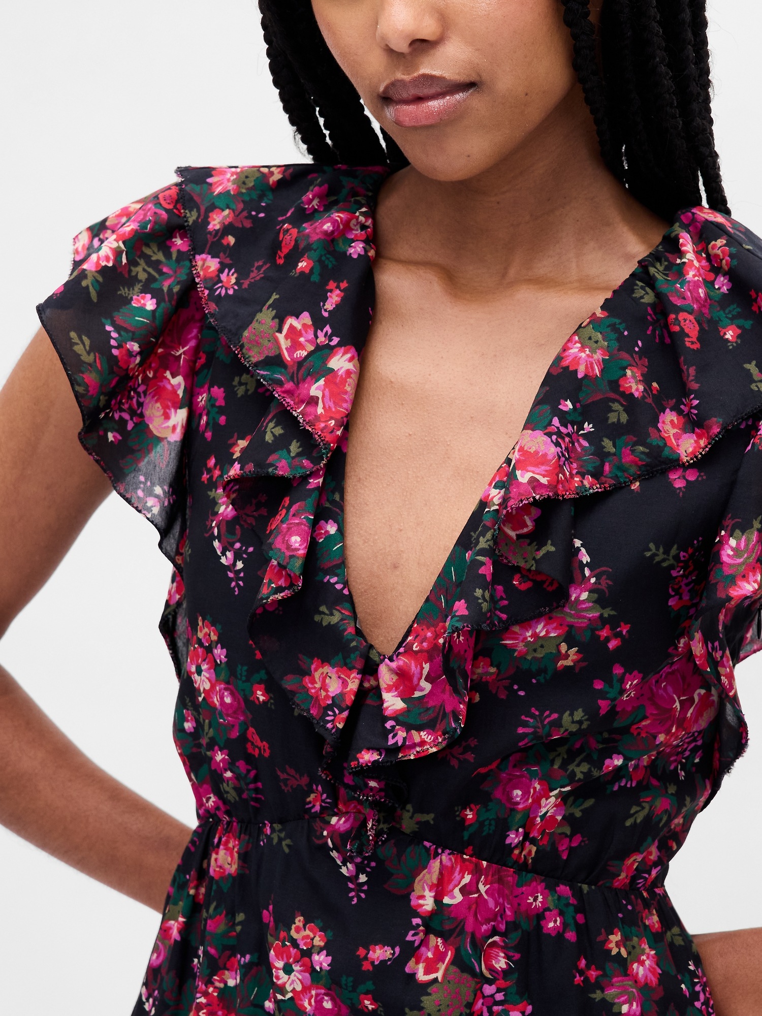 Женское платье Gap Ruffle V-Neck Maxi, цвет: Розовый с принтом — фото 4