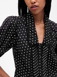 Puff-Sleeve Collared Top