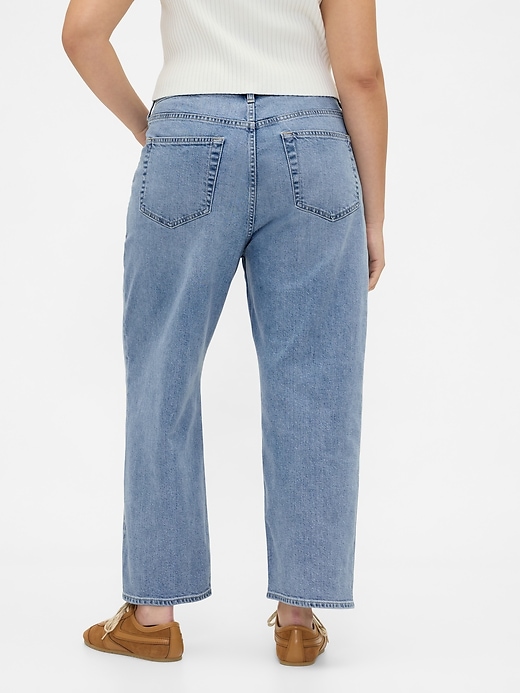 Image number 6 showing, Mid Rise Relaxed Crop Jeans