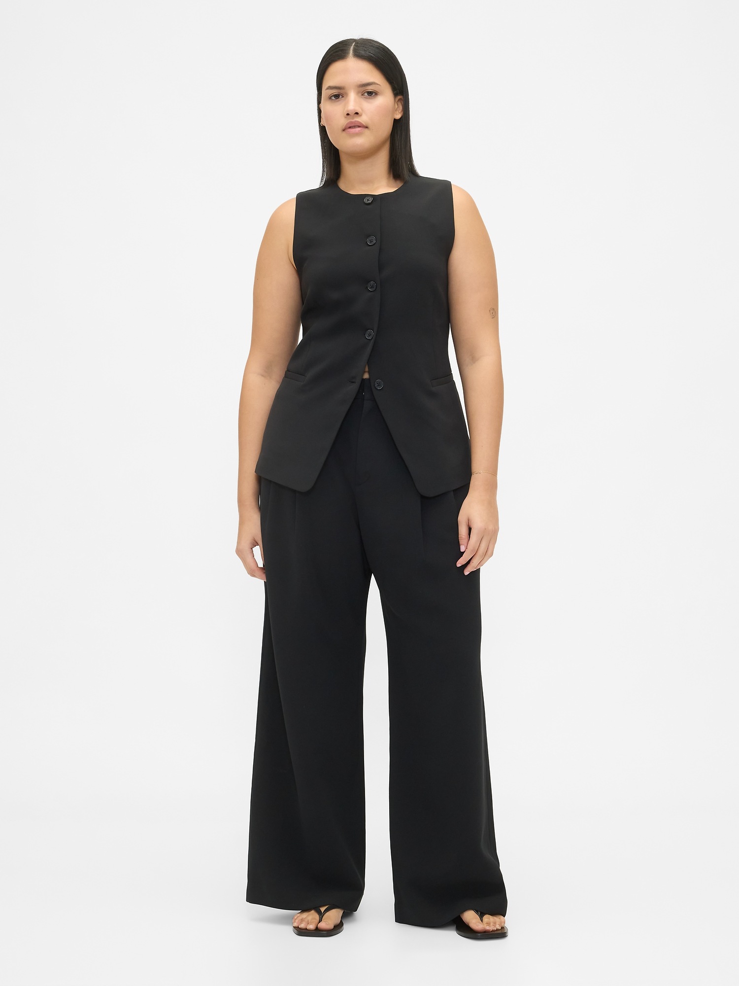 Женские брюки Gap 365 High Rise Pleated Trousers, цвет: Чёрный — фото 5