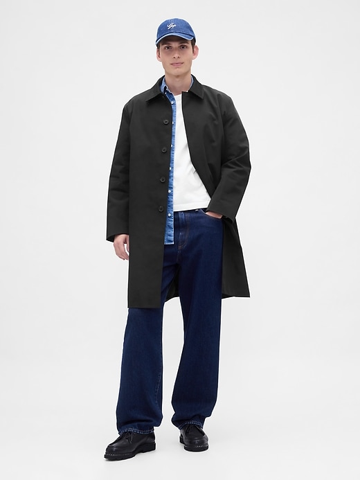 2 of 8 showing, with the color BLACK 12 of product Mac Coat