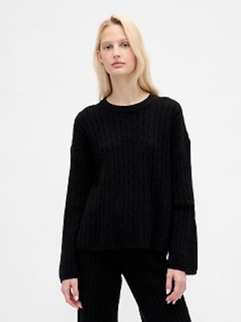 CashSoft Oversized Cable-Knit Sweater