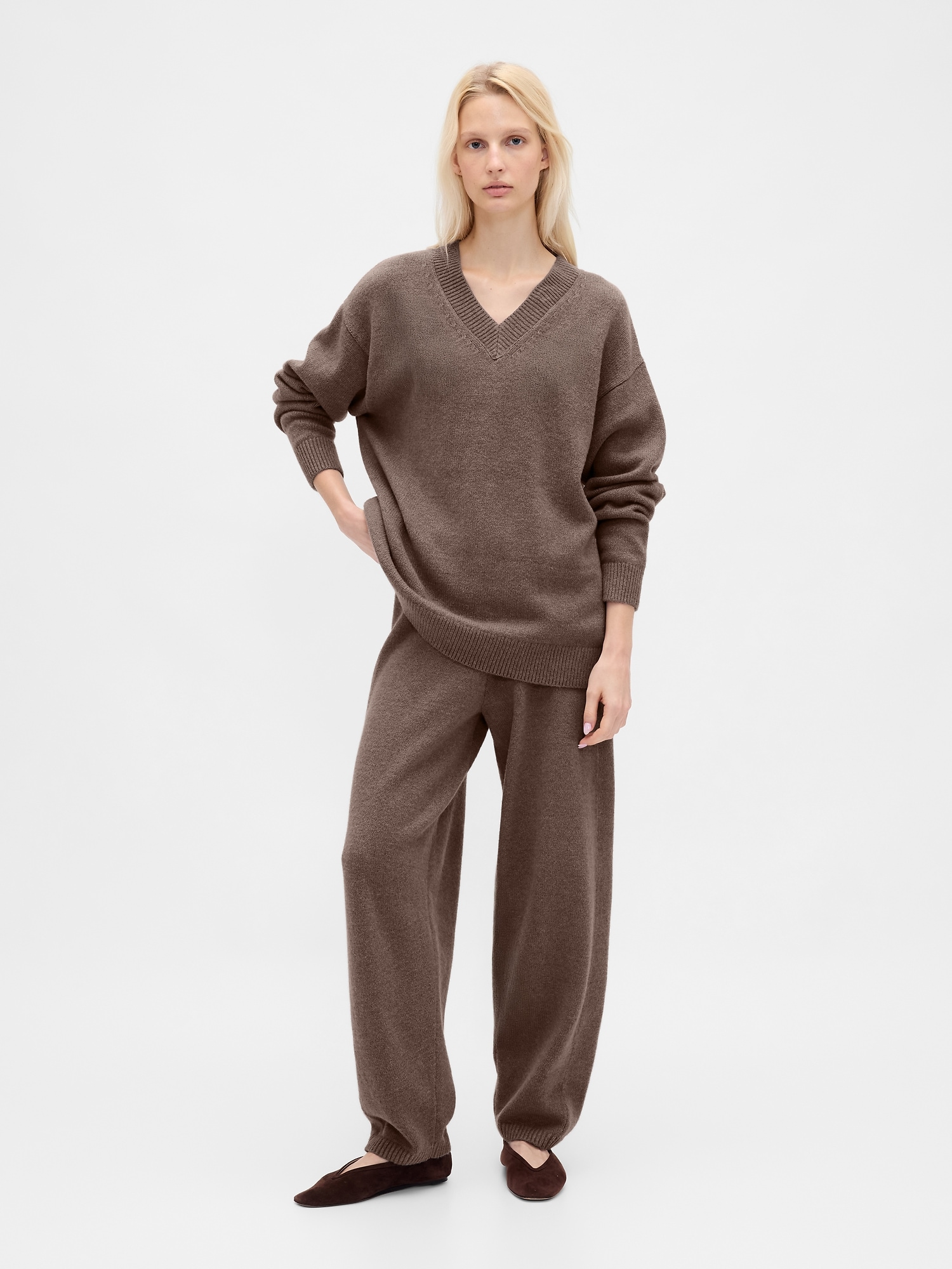 Gap Cashsoft Barrel Sweater Pants