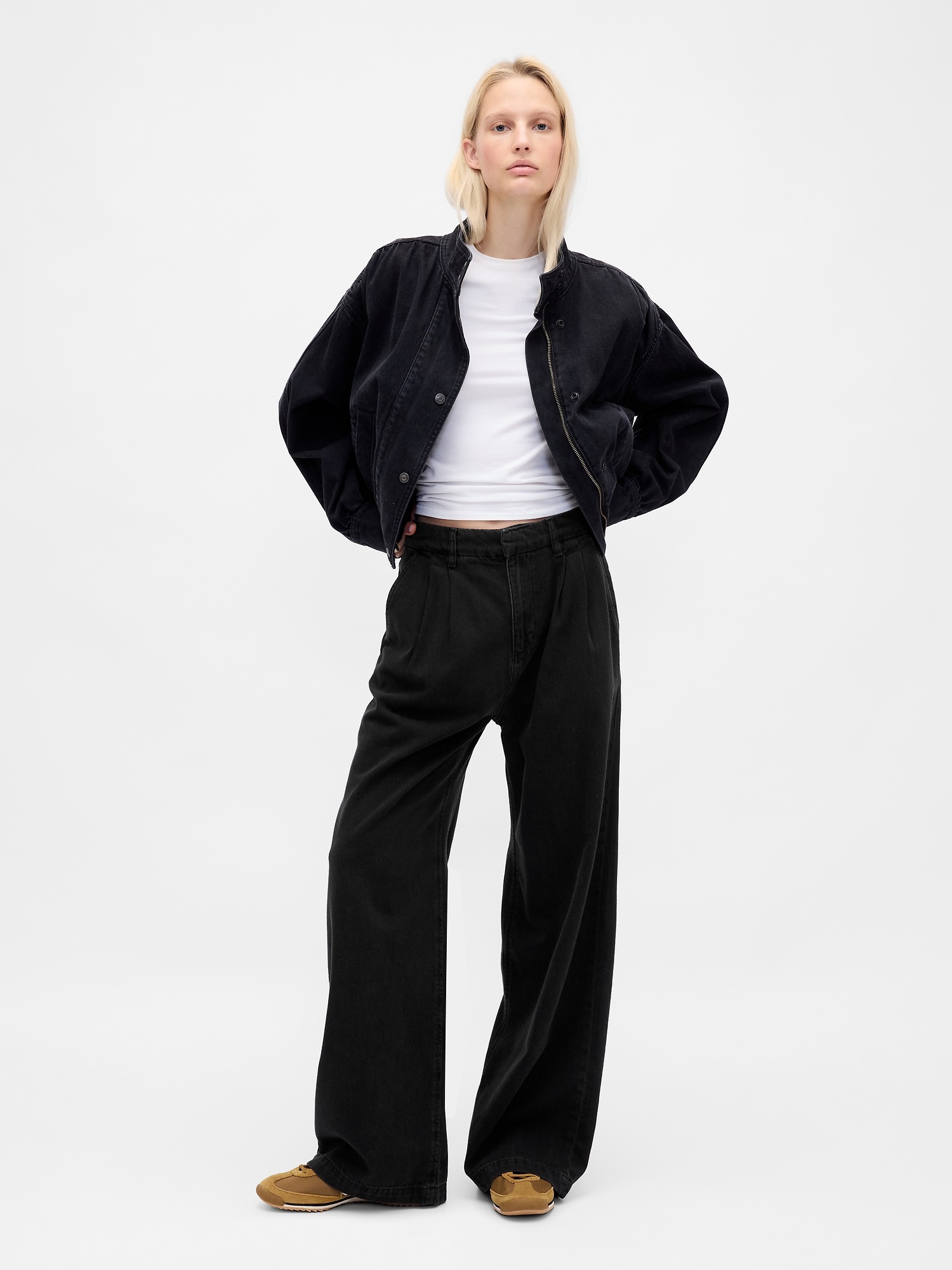 Женские джинсы Gap 365 High Rise UltraSoft Denim Pleated Trousers
