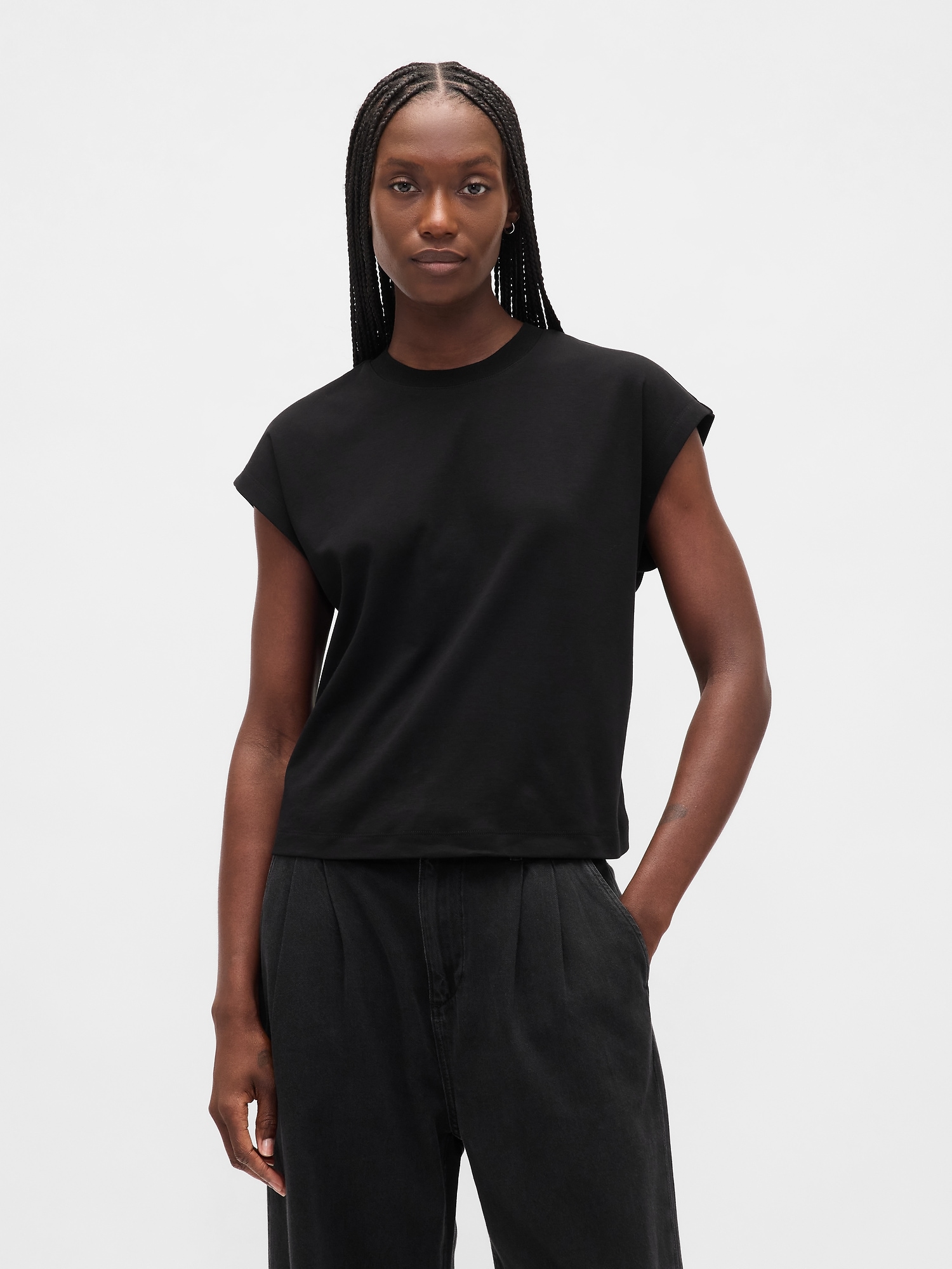 Gap Relaxed Crop T-shirt In Black