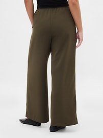 Easy Wide-Leg Pants
