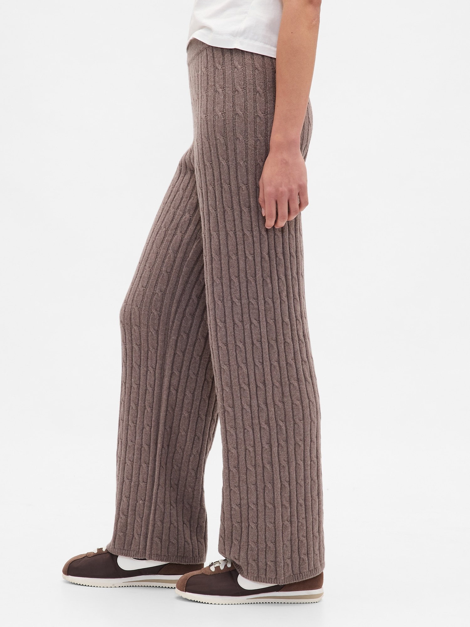 Женские брюки Gap CashSoft Cable-Knit Sweater Pants, цвет: Миндальный коричневый — фото 3