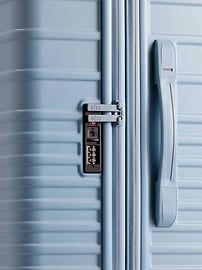 Gap x BEIS Carry-On Roller