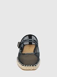 Meg Mary Jane Flat