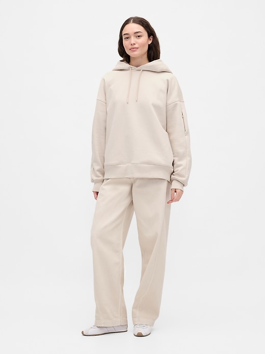 Image number 3 showing, Gap × BÉIS Heavyweight Travel Hoodie