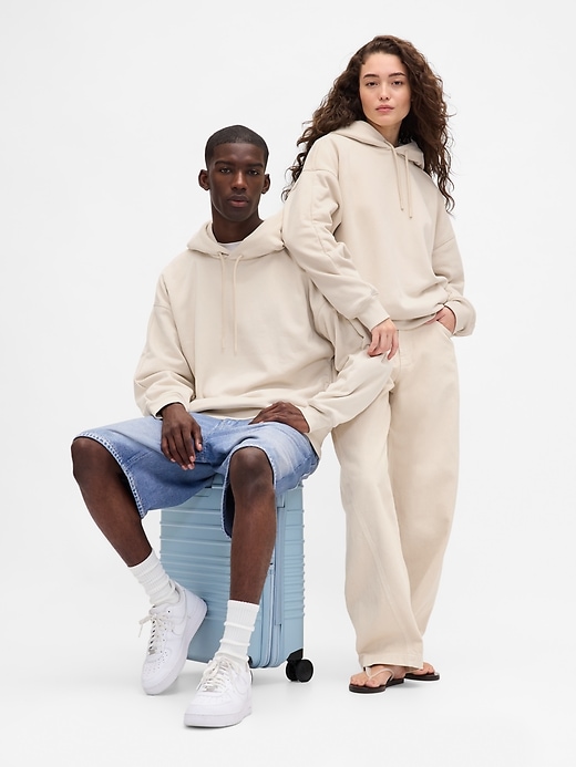 Image number 2 showing, Gap × BÉIS Heavyweight Travel Hoodie
