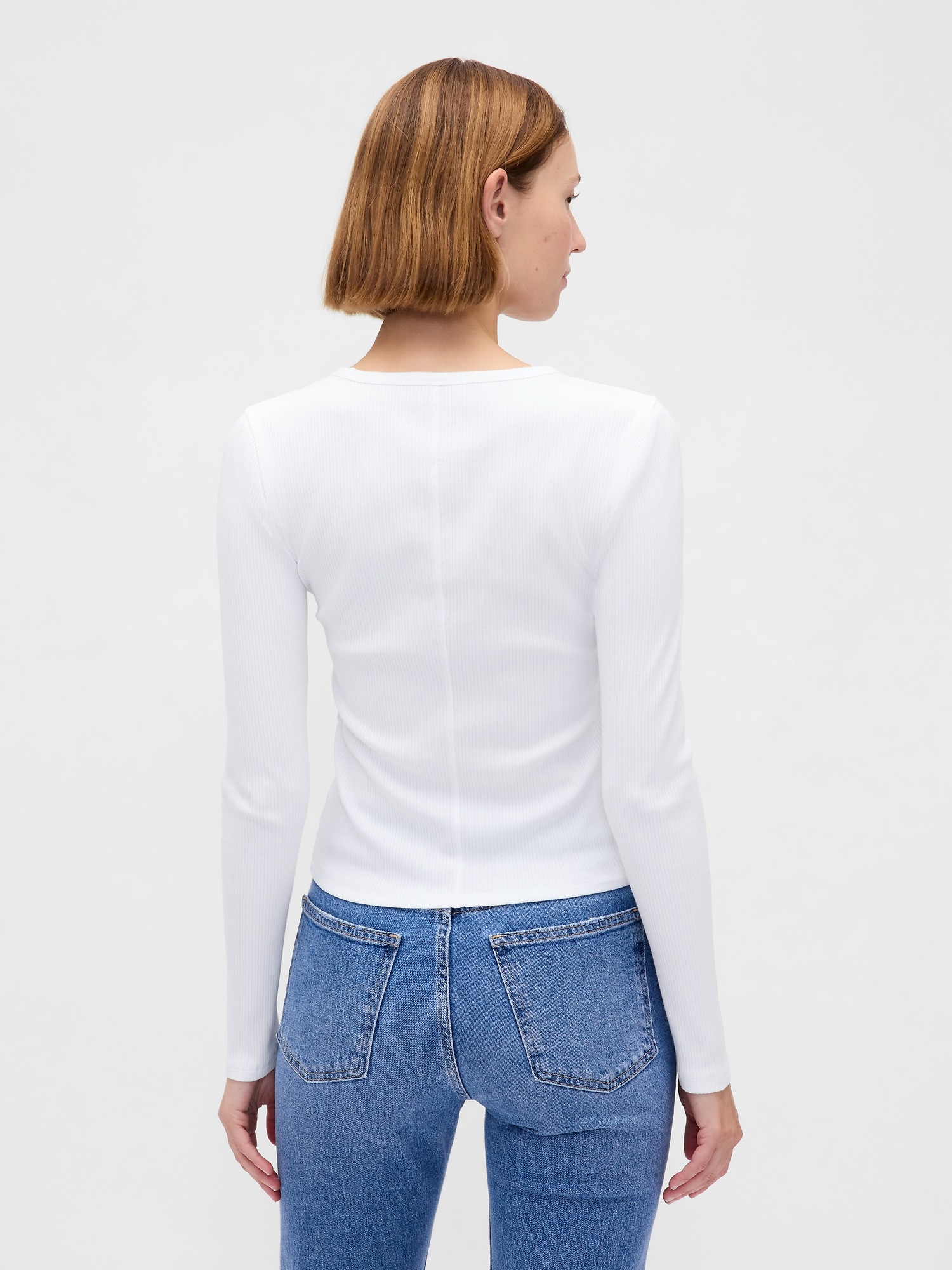 Женская футболка Gap Modern Compact Rib Crop T-Shirt, цвет: Белый — фото 3