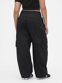 Gap × BÉIS Convertible Cargo Barrel Pants